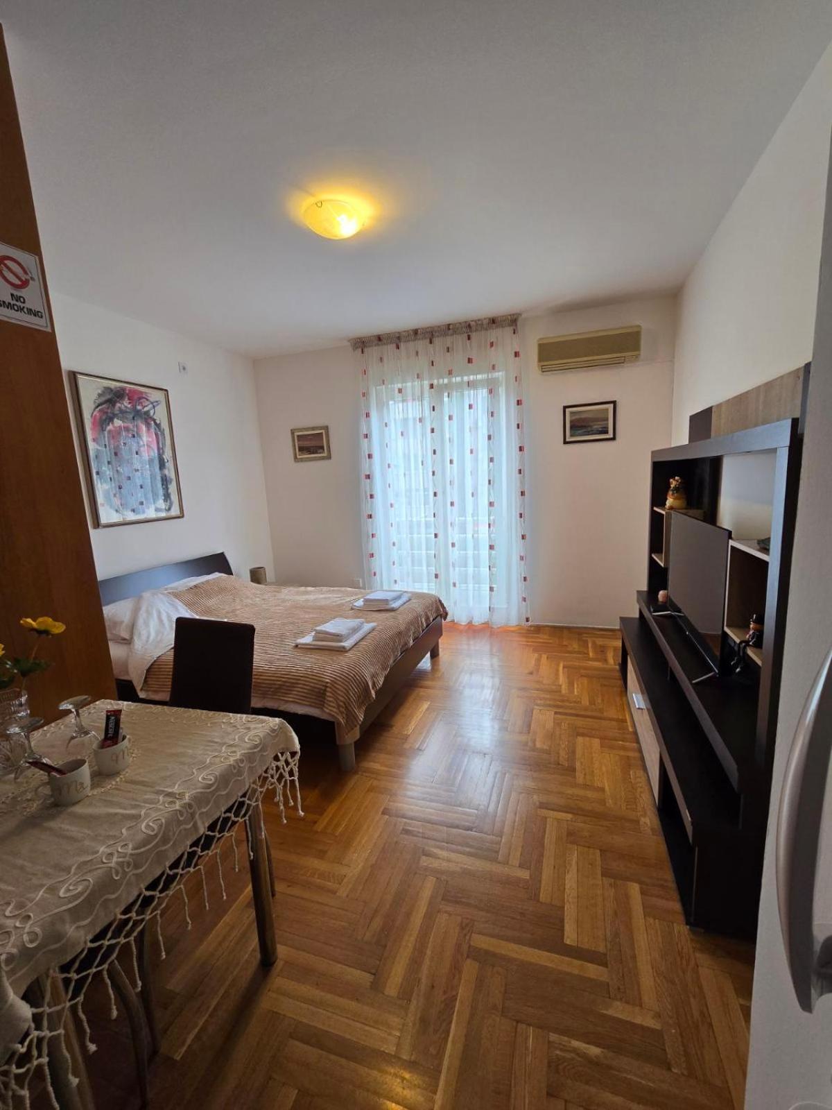 Laki Apartment Podgorica Eksteriør bilde